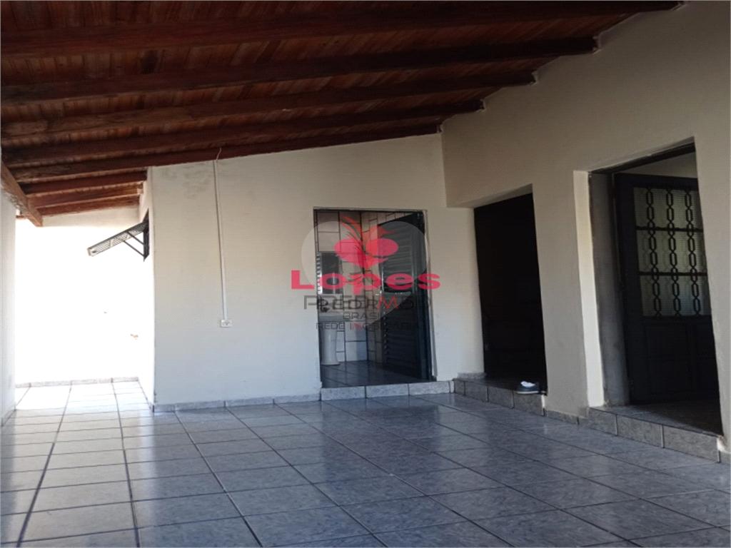 Casa de 3 quartos, 198m&sup2; no bairro Parque Residencial Rondon, em Len&ccedil;&oacute;is Paulista  Lençóis Paulista - 