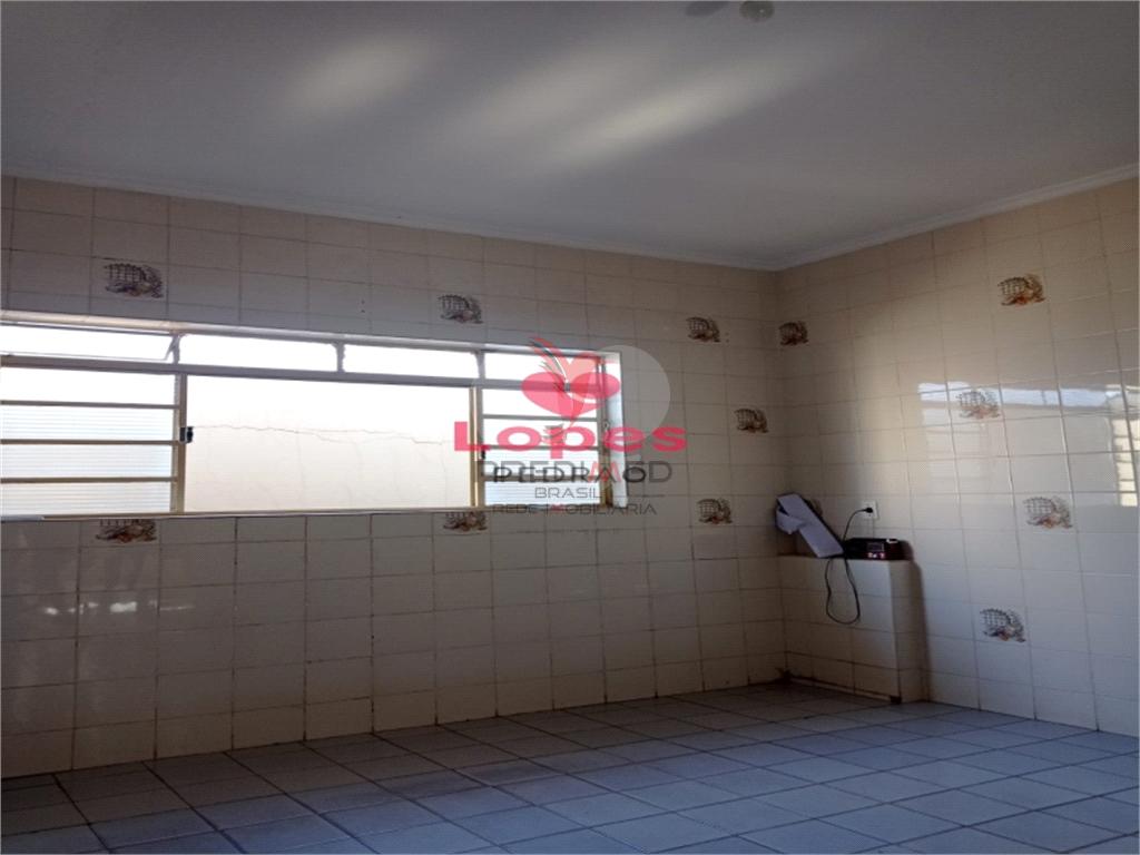 Casa de 3 quartos, 198m&sup2; no bairro Parque Residencial Rondon, em Len&ccedil;&oacute;is Paulista  Lençóis Paulista - 