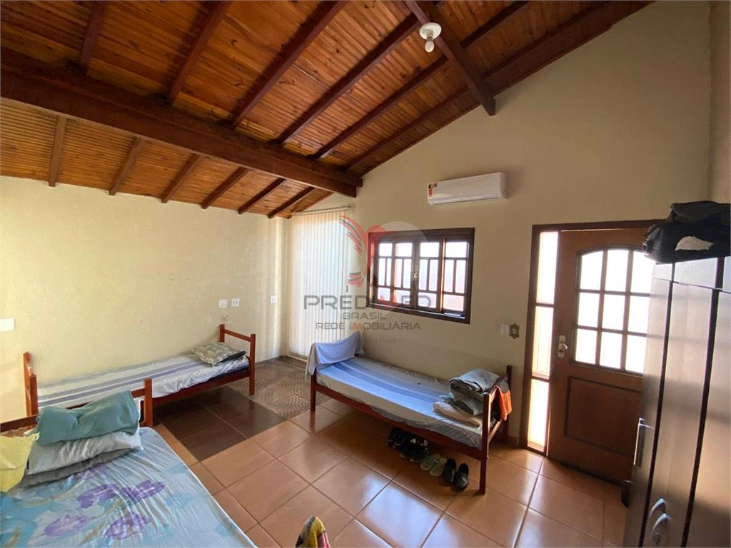 Casa de 2 quartos, 180m&sup2; no bairro Jardim Monte Azul, em Len&ccedil;&oacute;is Paulista  Lençóis Paulista - 