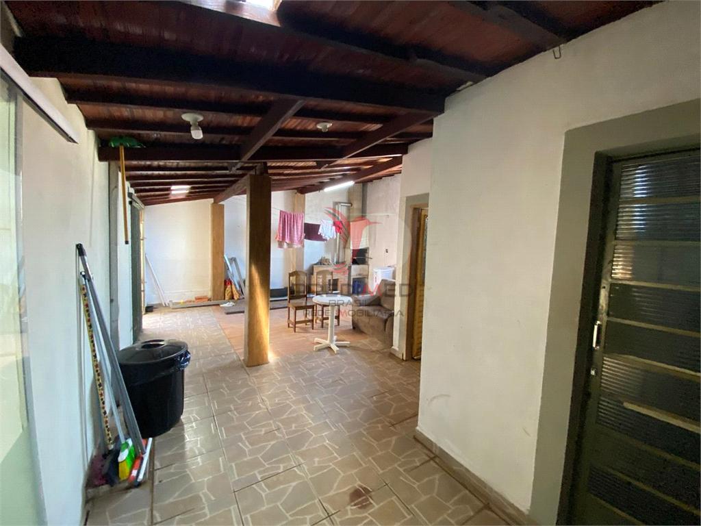 Casa de 2 quartos, 180m&sup2; no bairro Jardim Monte Azul, em Len&ccedil;&oacute;is Paulista  Lençóis Paulista - 