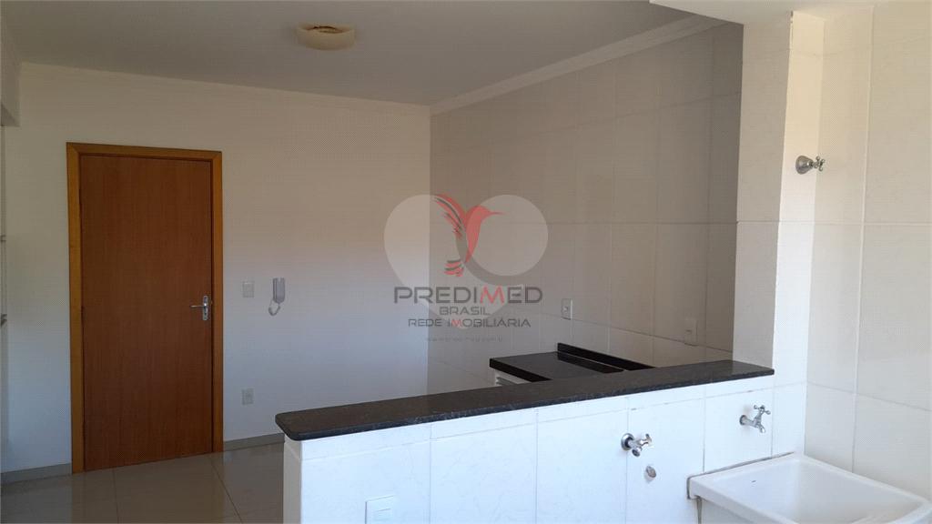 Apartamento de 3 quartos, 162m&sup2; no bairro Jardim Morumbi, em Len&ccedil;&oacute;is Paulista  Lençóis Paulista - 