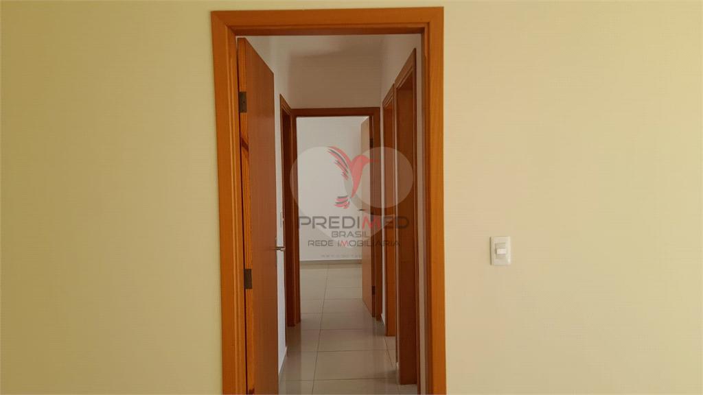 Apartamento de 3 quartos, 162m&sup2; no bairro Jardim Morumbi, em Len&ccedil;&oacute;is Paulista  Lençóis Paulista - 