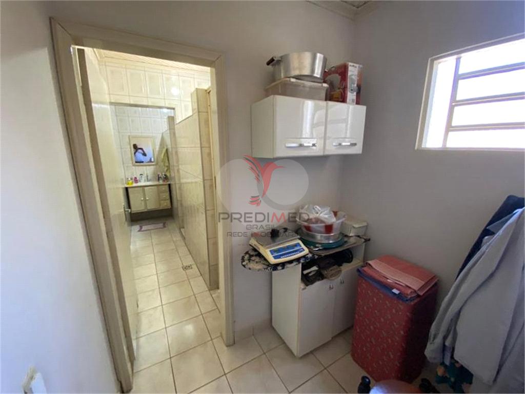 Fazenda/S&iacute;tios/Ch&aacute;caras de 3 quartos, 209m&sup2; no bairro Centro, em Borebi  BOREBI - 