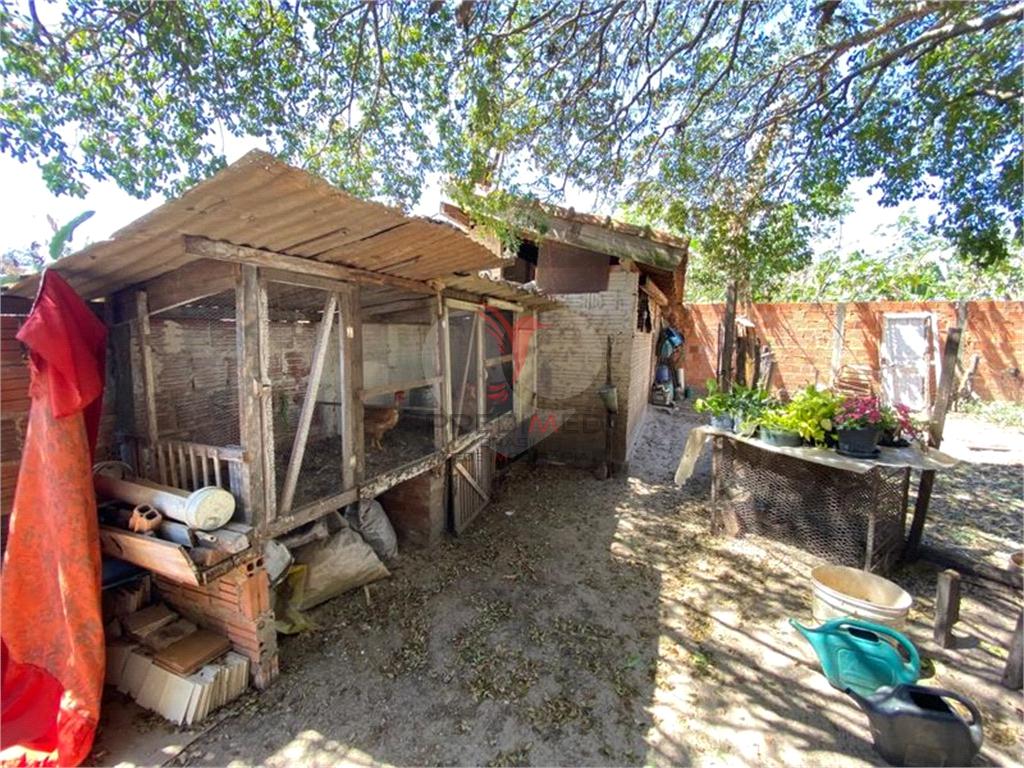 Fazenda/S&iacute;tios/Ch&aacute;caras de 3 quartos, 209m&sup2; no bairro Centro, em Borebi  BOREBI - 