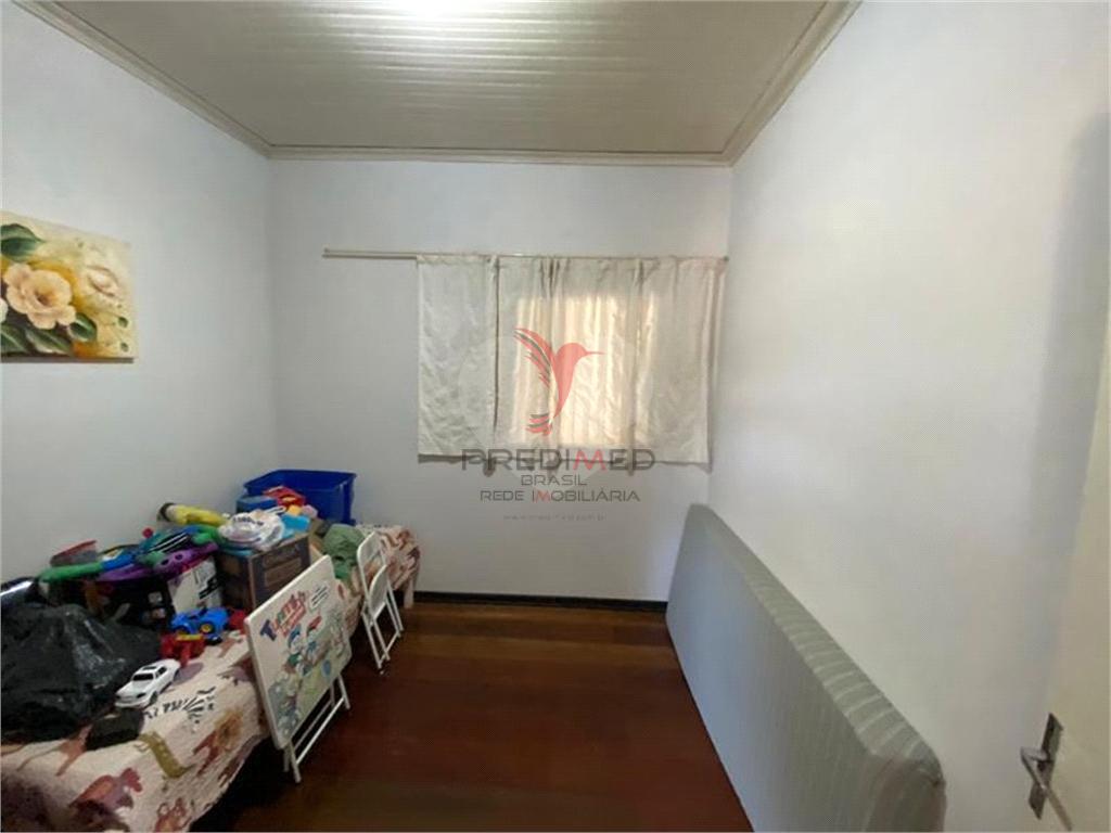 Fazenda/S&iacute;tios/Ch&aacute;caras de 3 quartos, 209m&sup2; no bairro Centro, em Borebi  BOREBI - 