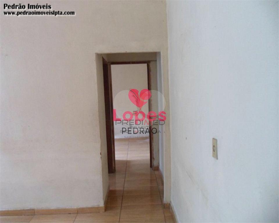 Casa de 3 quartos, 250m&sup2; no bairro Jardim Monte Azul, em Len&ccedil;&oacute;is Paulista  Lençóis Paulista - 