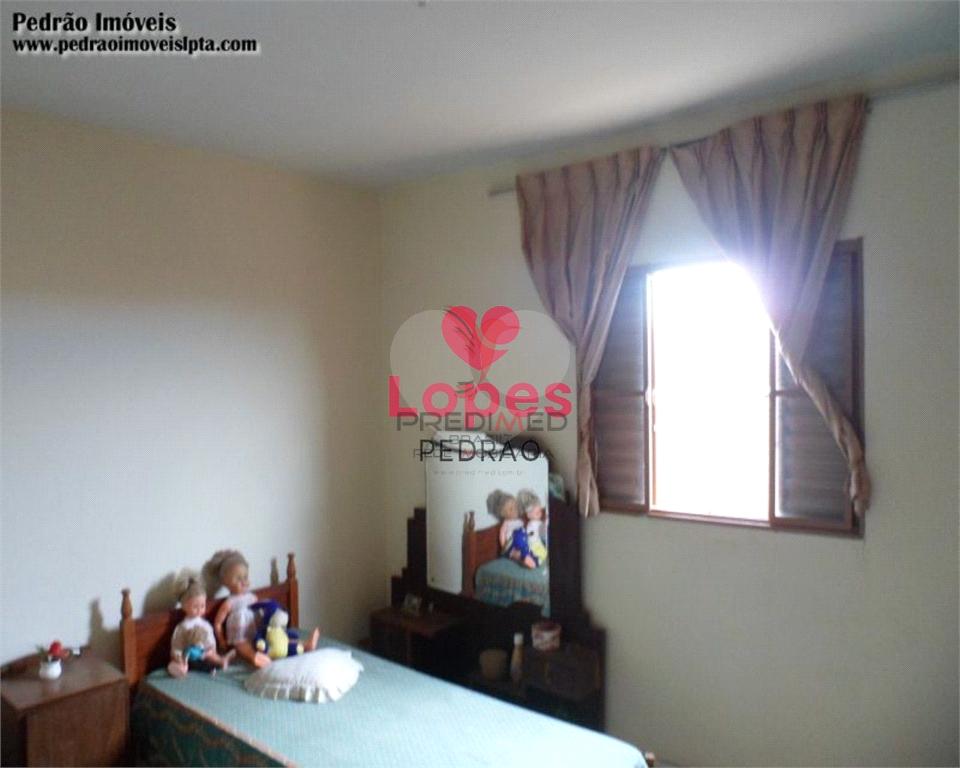 Casa de 3 quartos, 250m&sup2; no bairro Jardim Monte Azul, em Len&ccedil;&oacute;is Paulista  Lençóis Paulista - 