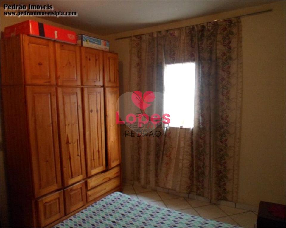 Casa de 3 quartos, 250m&sup2; no bairro Jardim Monte Azul, em Len&ccedil;&oacute;is Paulista  Lençóis Paulista - 