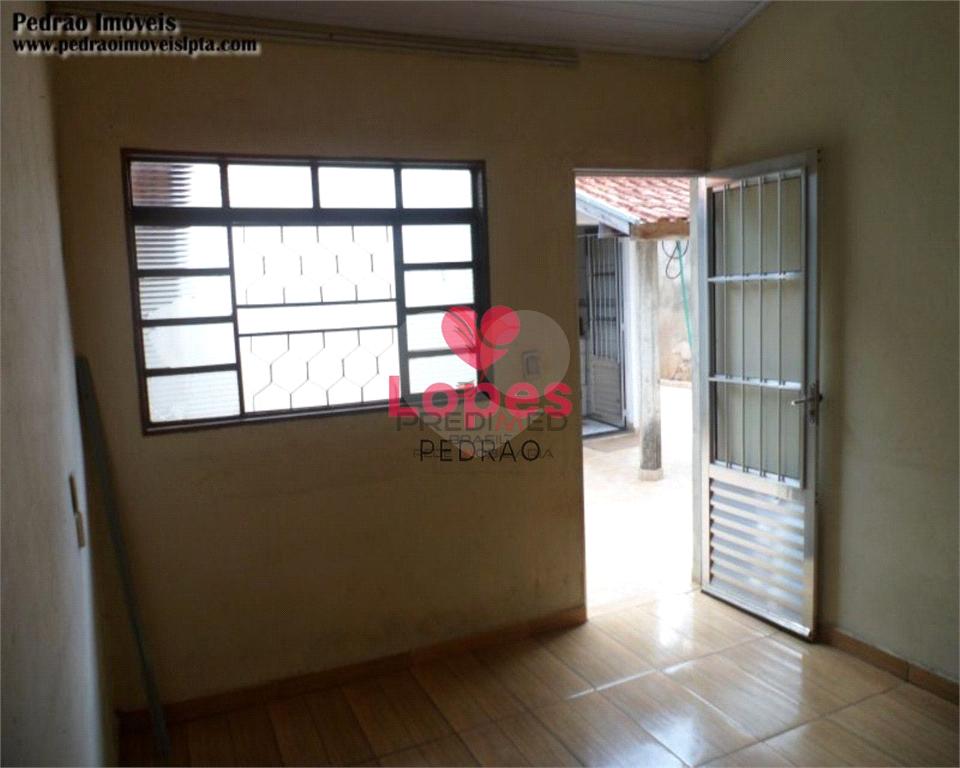 Casa de 3 quartos, 250m&sup2; no bairro Jardim Monte Azul, em Len&ccedil;&oacute;is Paulista  Lençóis Paulista - 