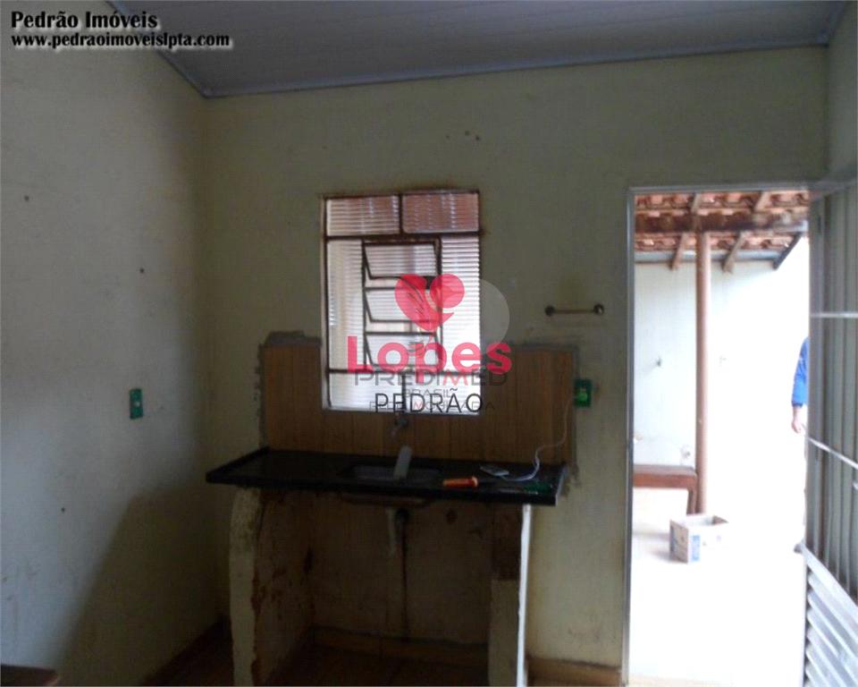 Casa de 3 quartos, 250m&sup2; no bairro Jardim Monte Azul, em Len&ccedil;&oacute;is Paulista  Lençóis Paulista - 