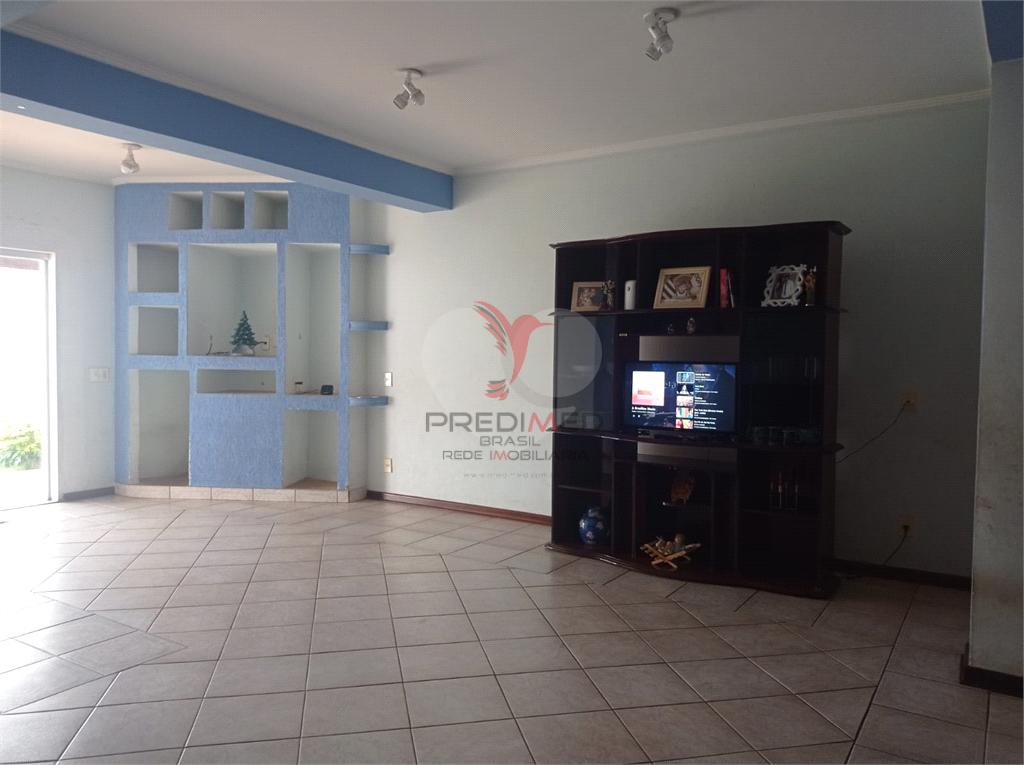 Casa de 2 quartos, 253m&sup2; no bairro Jardim Village, em Len&ccedil;&oacute;is Paulista  Lençóis Paulista - 