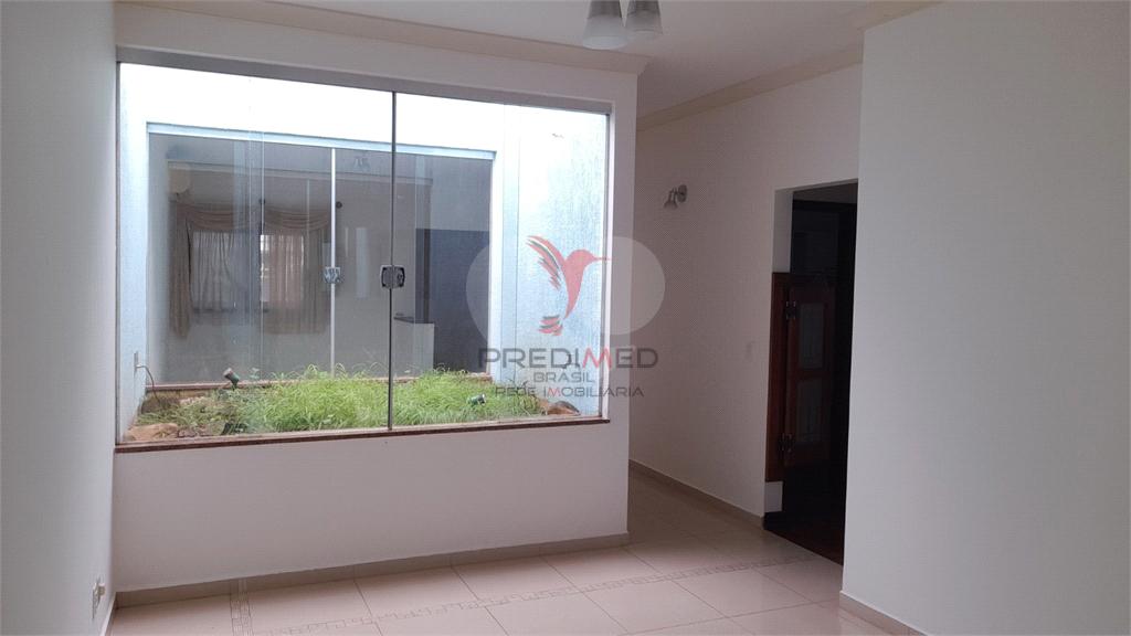 Casa de 3 quartos, 324m&sup2; no bairro Vila Nova Irer&ecirc;, em Len&ccedil;&oacute;is Paulista  Lençóis Paulista - 