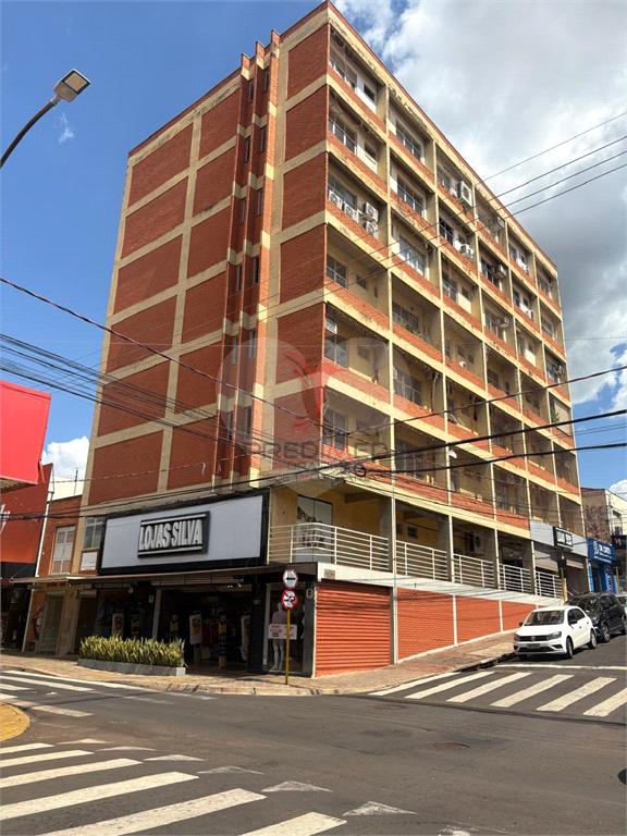 Sala Comercial de 53m&sup2; no bairro Centro, em Len&ccedil;&oacute;is Paulista  Lençóis Paulista - 