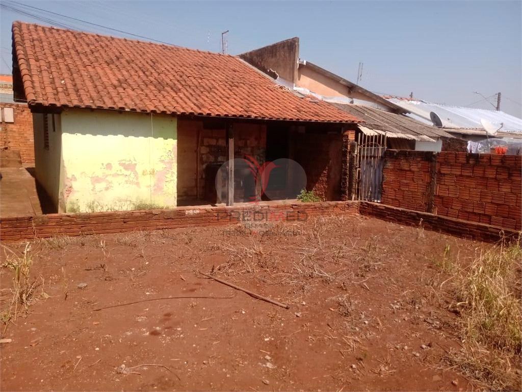 Casa de 2 quartos, 83m&sup2; no bairro N&uacute;cleo Habitacional Jo&atilde;o Zillo, em Len&ccedil;&oacute;is Paulista  Lençóis Paulista - 