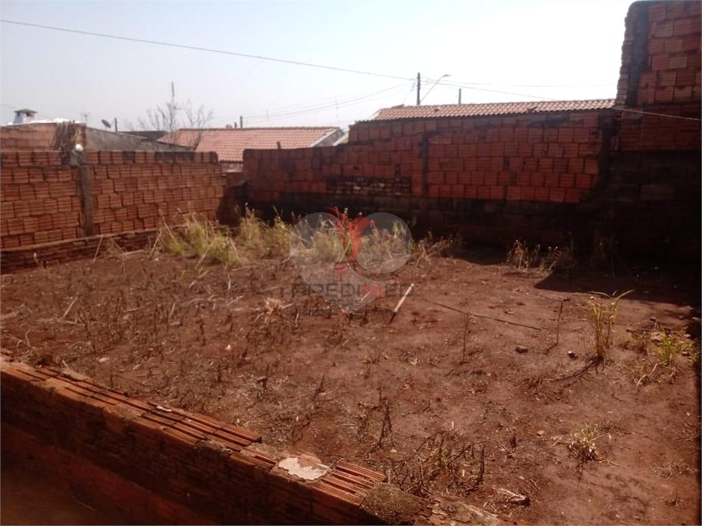 Casa de 2 quartos, 83m&sup2; no bairro N&uacute;cleo Habitacional Jo&atilde;o Zillo, em Len&ccedil;&oacute;is Paulista  Lençóis Paulista - 