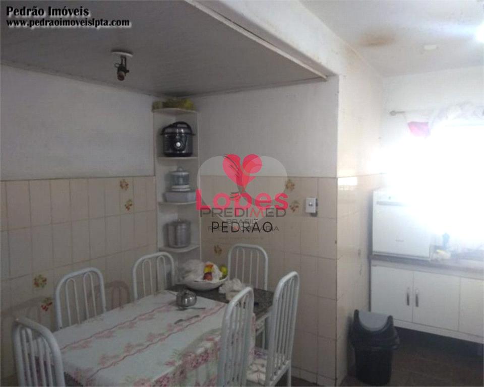 Casa de 4 quartos, 200m&sup2; no bairro N&uacute;cleo Habitacional Bela Vista I, em Len&ccedil;&oacute;is Paulista  Lençóis Paulista - 