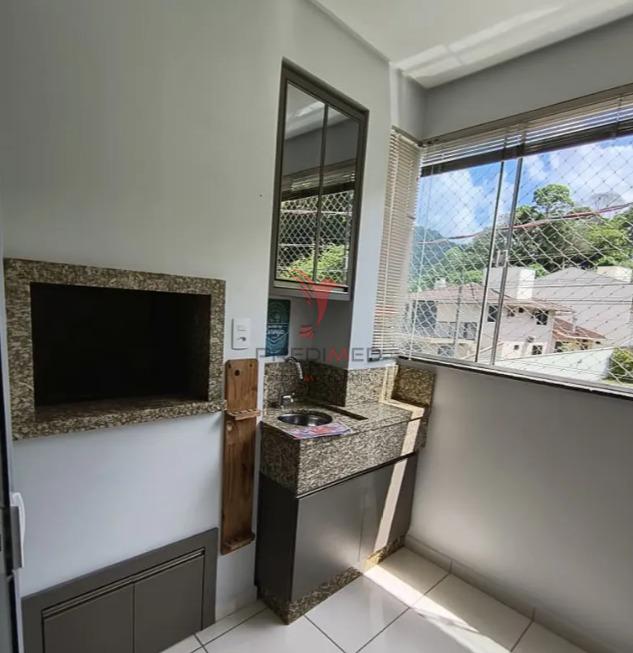 Apartamento de 2 Quartos Semi Mobiliado, sacada com churrasqueira, no Jaragu&aacute; Esquerdo. SC Rua Eleonora Satler Pradi Jaraguá do Sul - 