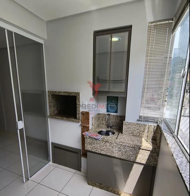 Apartamento de 2 Quartos Semi Mobiliado, sacada com churrasqueira, no Jaragu&aacute; Esquerdo. SC Rua Eleonora Satler Pradi Jaraguá do Sul - 