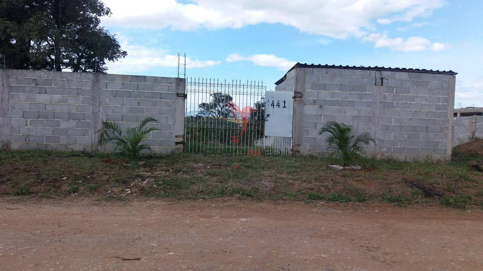 Terreno com melhorias, murado, port&atilde;o, &aacute;gua,energia,plano.Parque das Gar&ccedil;as, Guaratinguet&aacute;  Guaratinguetá - 