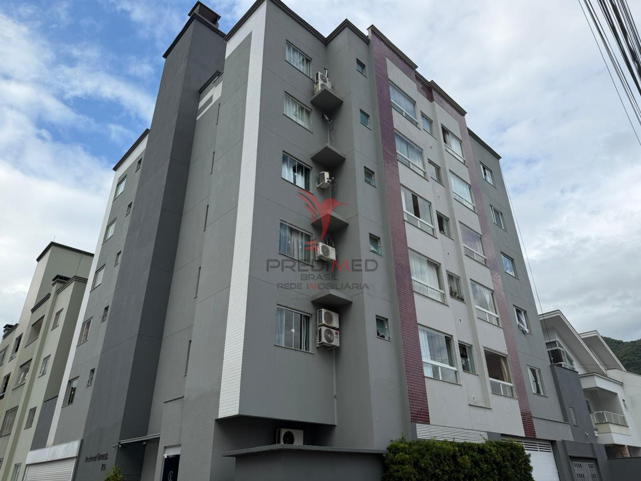 Apartamento Semi mobilado No bairro Amizade Rua Valdir Rabelo Jaraguá do Sul - 