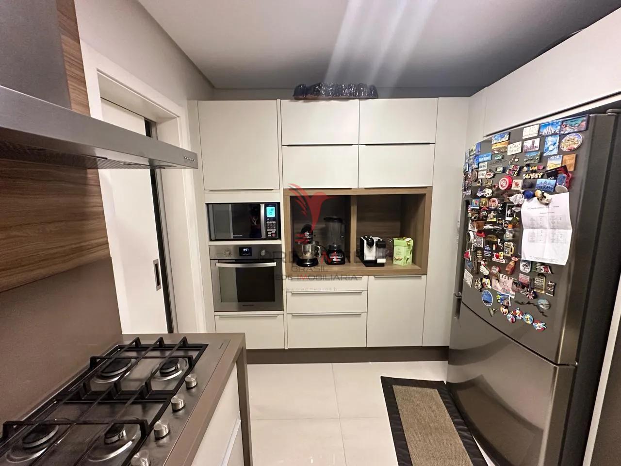 Exclusividade e Vista Livre no 21&ordm; Andar  - - 