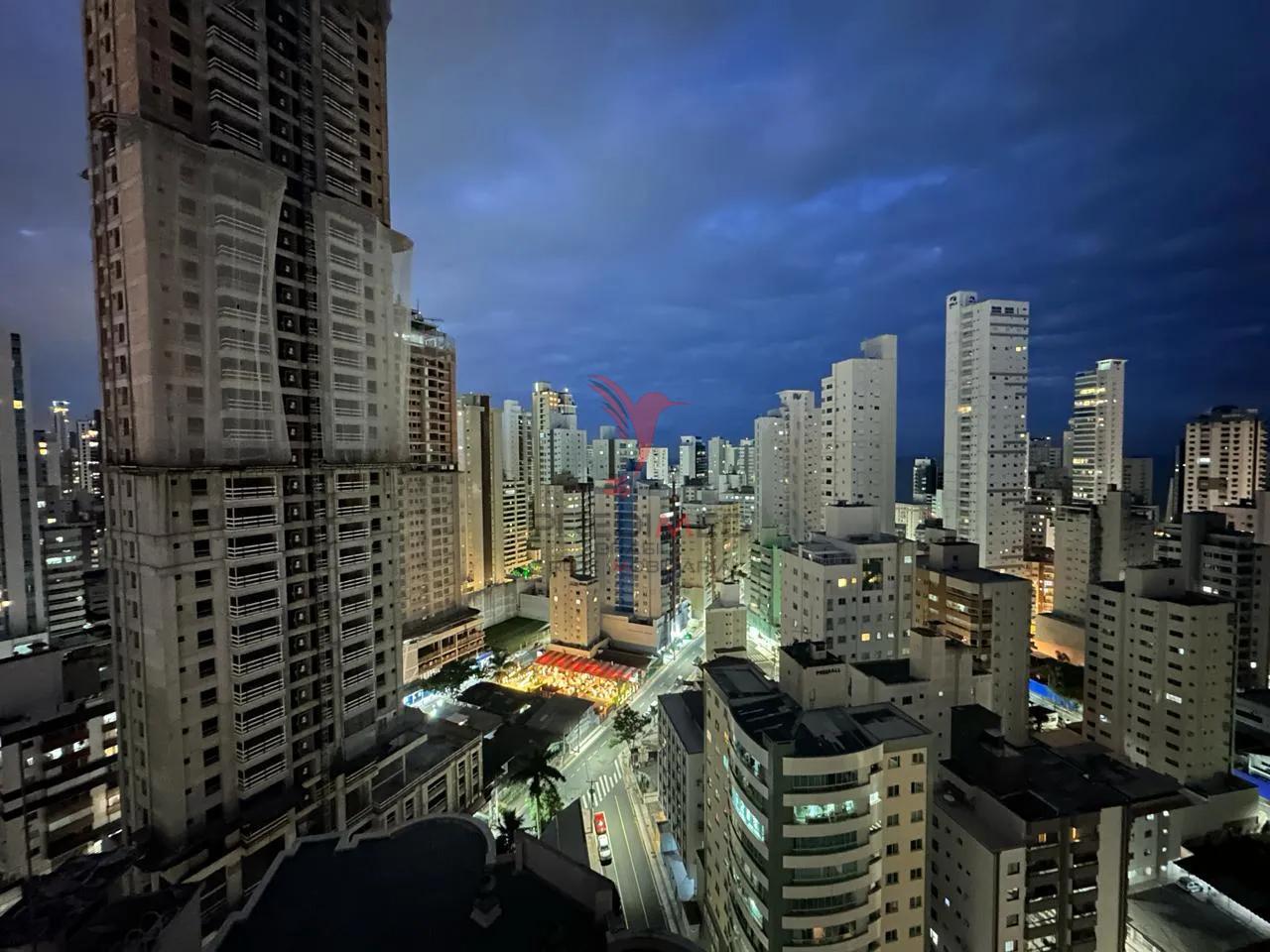 Exclusividade e Vista Livre no 21&ordm; Andar  - - 