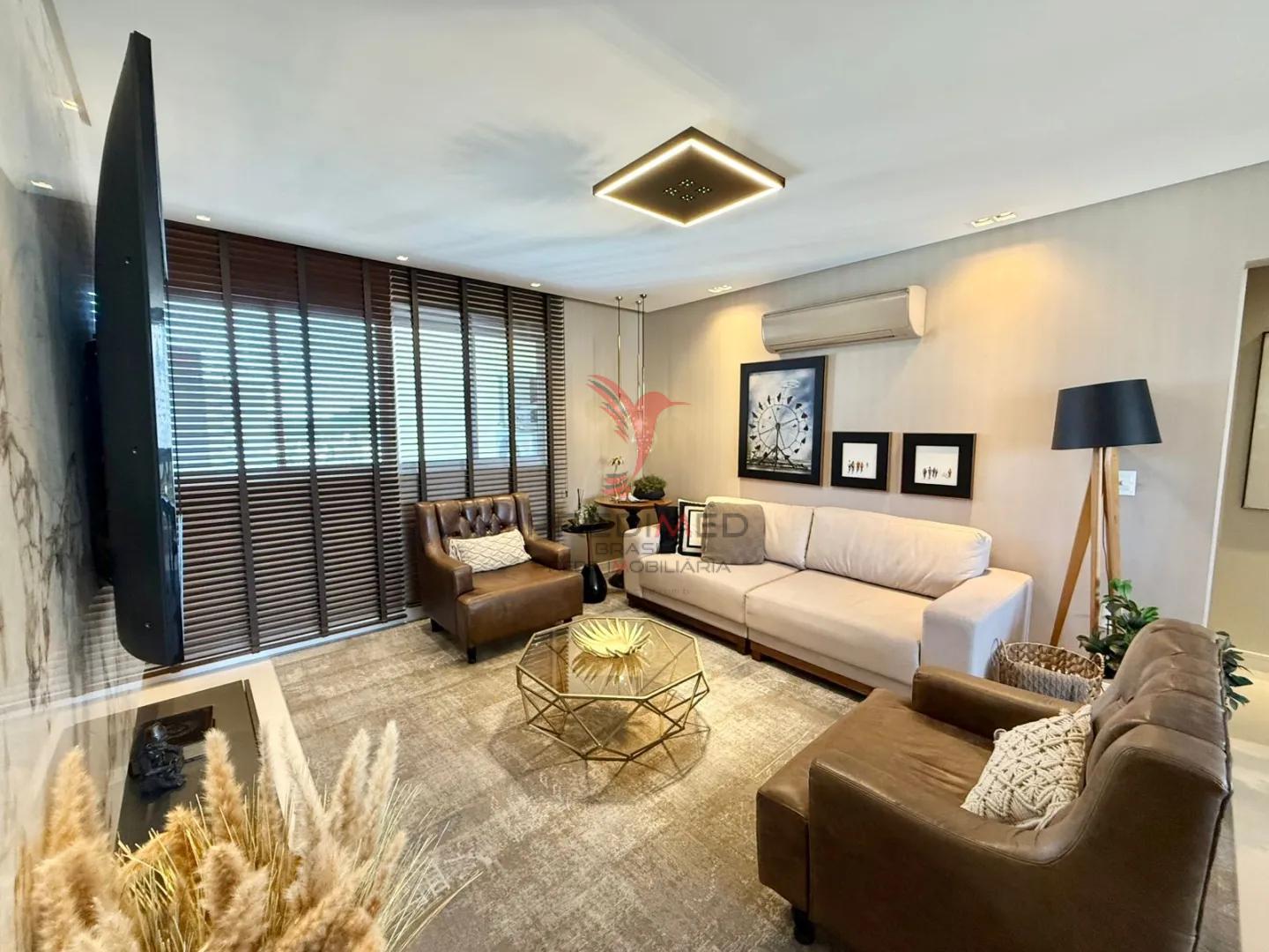 Exclusividade e Vista Livre no 21&ordm; Andar  - - 