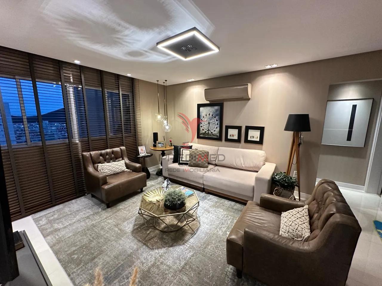 Exclusividade e Vista Livre no 21&ordm; Andar  - - 