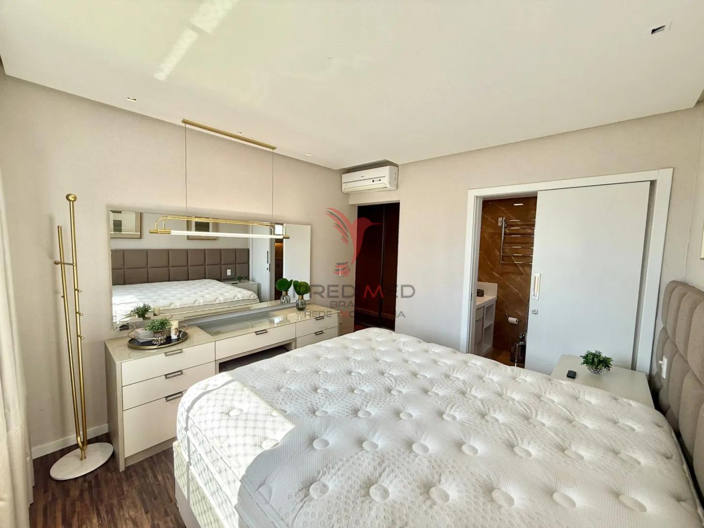 Exclusividade e Vista Livre no 21&ordm; Andar  - - 