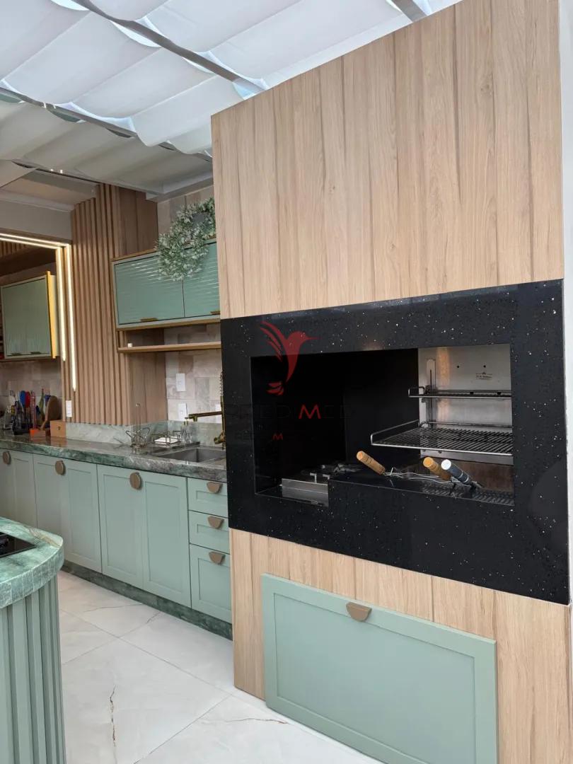 Exclusividade e Conforto no Cora&ccedil;&atilde;o de Balne&aacute;rio Cambori&uacute;  Balneário Camboriú - 