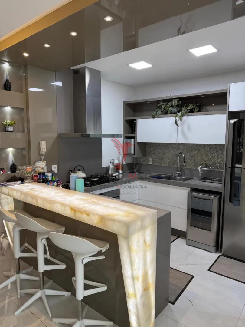 Exclusividade e Conforto no Cora&ccedil;&atilde;o de Balne&aacute;rio Cambori&uacute;  Balneário Camboriú - 