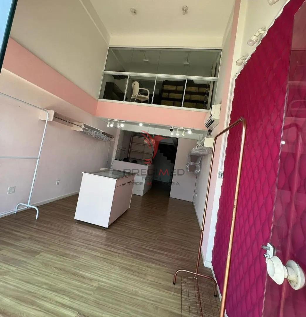 Oportunidade Estrat&eacute;gica: Sala Comercialcom Mezanino  no Ed. Santino  - - 