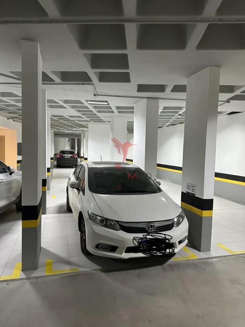 Viva a Experi&ecirc;ncia Club House no Cora&ccedil;&atilde;o da Praia Brava Rua Delfim Mário de Pádua Peixoto - - 