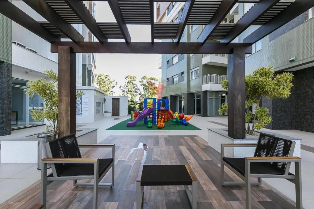 Viva a Experi&ecirc;ncia Club House no Cora&ccedil;&atilde;o da Praia Brava Rua Delfim Mário de Pádua Peixoto - - 