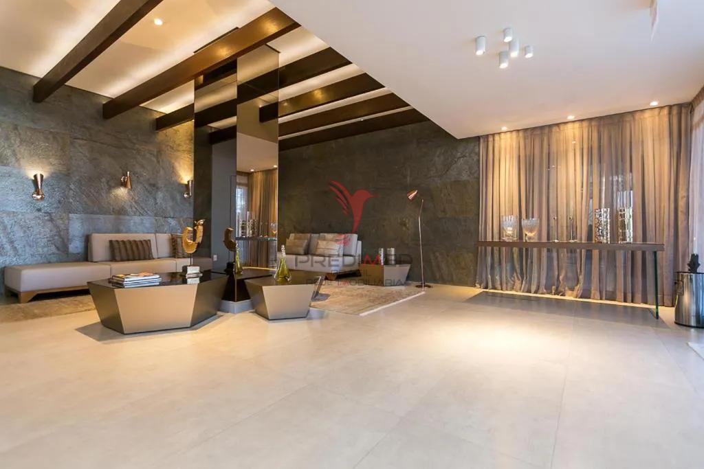 Viva a Experi&ecirc;ncia Club House no Cora&ccedil;&atilde;o da Praia Brava Rua Delfim Mário de Pádua Peixoto - - 