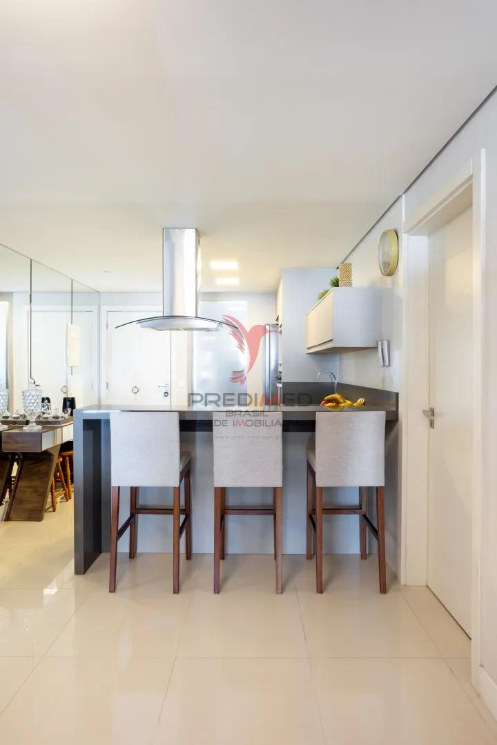 Viva a Experi&ecirc;ncia Club House no Cora&ccedil;&atilde;o da Praia Brava Rua Delfim Mário de Pádua Peixoto - - 