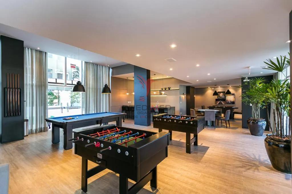 Viva a Experi&ecirc;ncia Club House no Cora&ccedil;&atilde;o da Praia Brava Rua Delfim Mário de Pádua Peixoto - - 