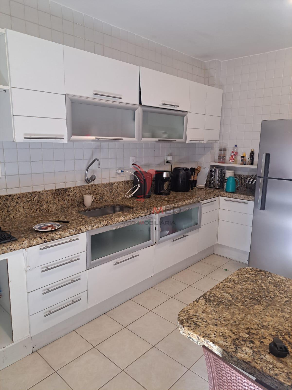 Apartamento espa&ccedil;oso, vista mar, com 128 mts2. Tamba&uacute; . 2 Vagas de Garagem. Nascente Sul Rua Helena Meira Lima João Pessoa - 