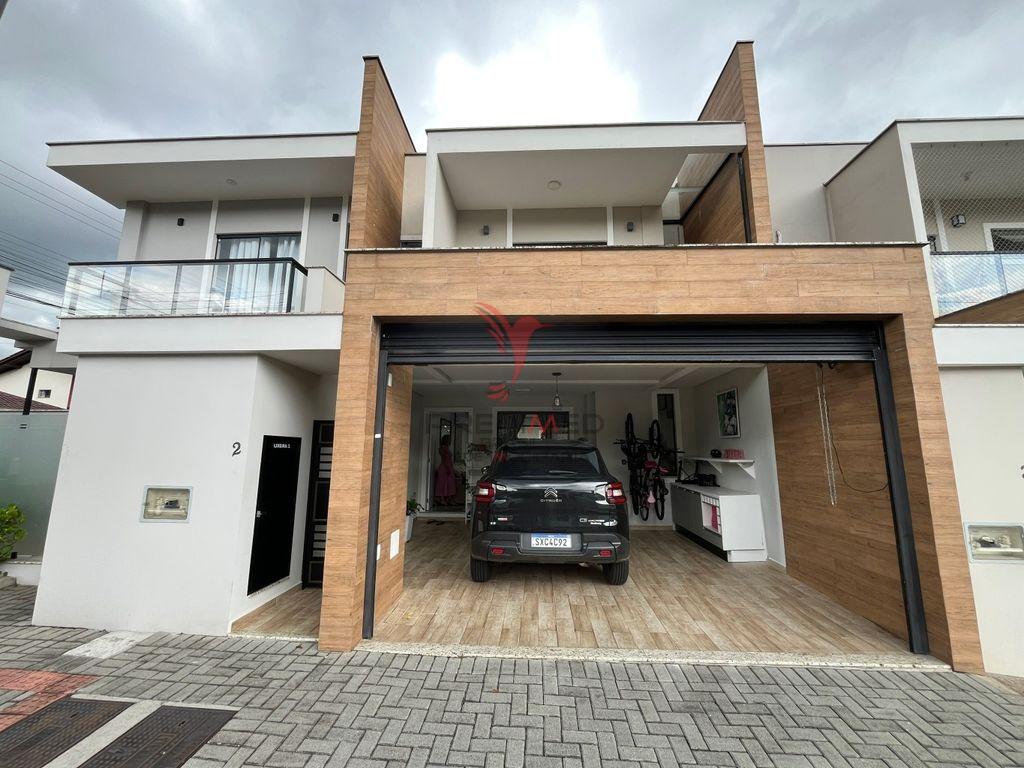 Sobrado geminado semi mobiliado Rua Domingos Sanson Jaraguá do Sul - 