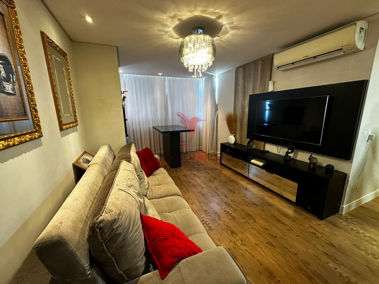 Apartamento de 3 Quartos , Mobiliado, sacada e churrasqueira , no Jaragu&aacute; Esquerdo. SC Rua Jones Chiodini Jaraguá do Sul - 