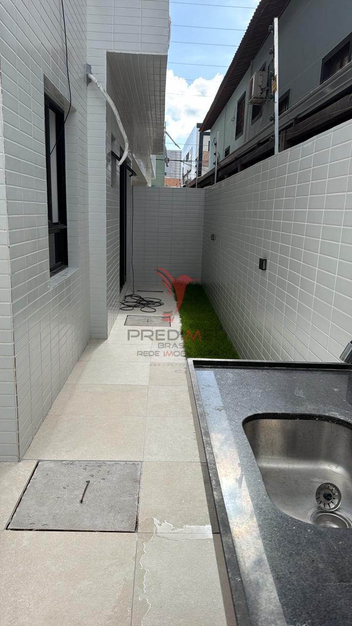 Apartamento no bairro Bessa t&eacute;rreo com piscina Avenida Marechal Hermes da Fonseca João Pessoa - 