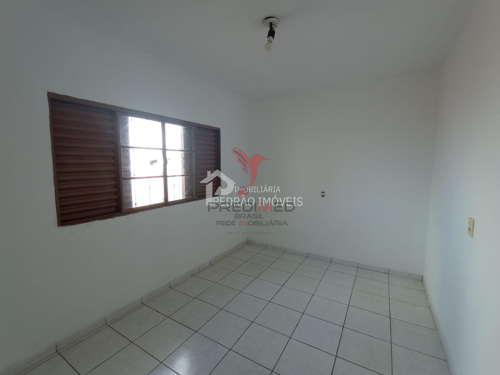 Kitnet de 2 quartos, no bairro Centro, em Len&ccedil;&oacute;is Paulista  Lençóis Paulista - 