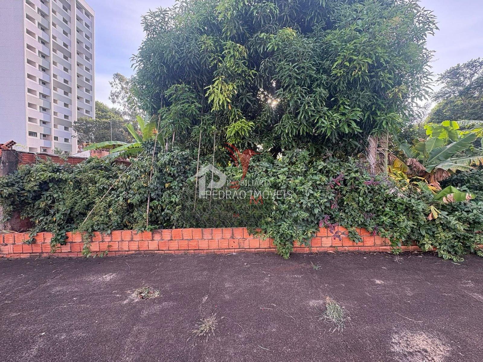 Lote/Terreno de 382m&sup2; no bairro Jardim Lago da Prata, em Len&ccedil;&oacute;is Paulista  Lençóis Paulista - 