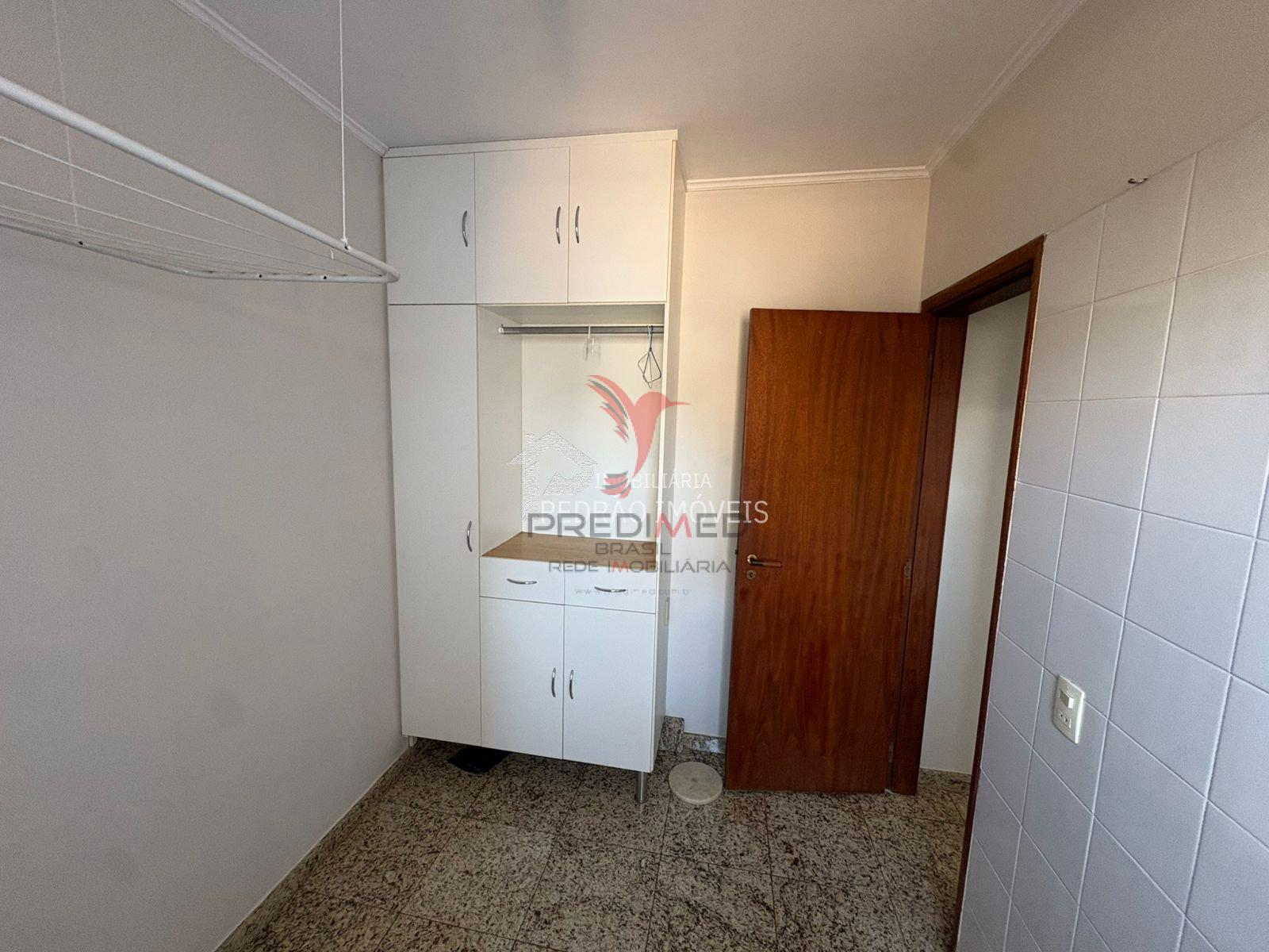 Condom&iacute;nio Edif&iacute;cio San Remo  Lençóis Paulista - 