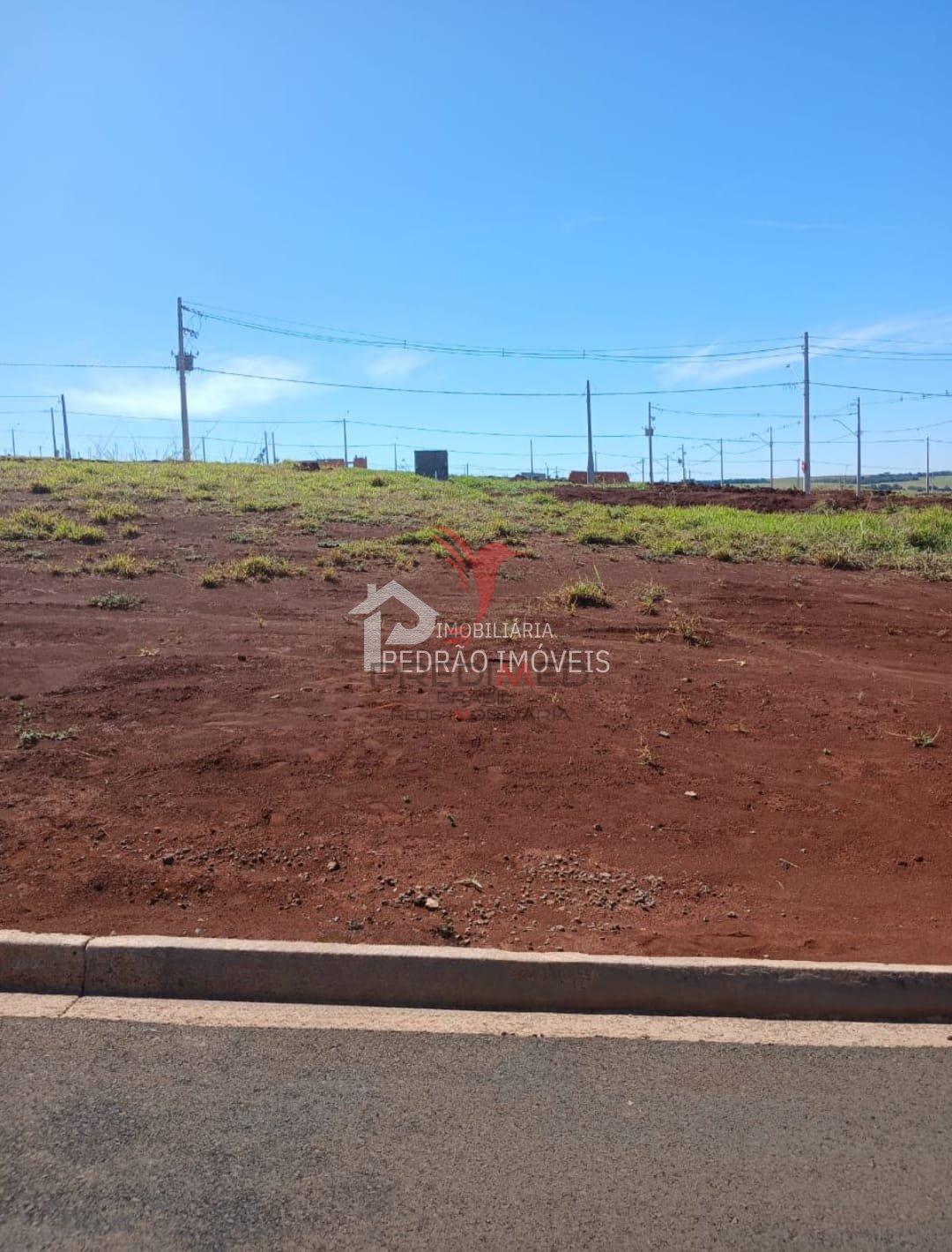 Lote/Terreno de 246m&sup2; no bairro Jardim Iracema, em Len&ccedil;&oacute;is Paulista  Lençóis Paulista - 