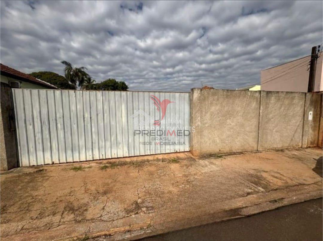 Lote/Terreno de 1300m&sup2; no bairro Centro, em Len&ccedil;&oacute;is Paulista  Lençóis Paulista - 