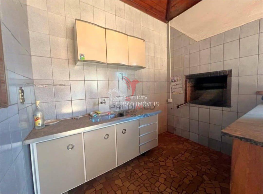 Casa de 3 quartos, 161m&sup2; no bairro Vila Nossa Senhora Aparecida, em Len&ccedil;&oacute;is Paulista  Lençóis Paulista - 