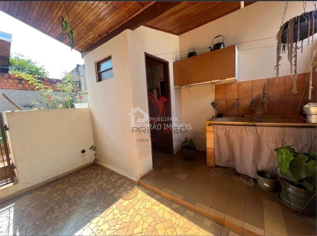 Casa de 3 quartos, 161m&sup2; no bairro Vila Nossa Senhora Aparecida, em Len&ccedil;&oacute;is Paulista  Lençóis Paulista - 