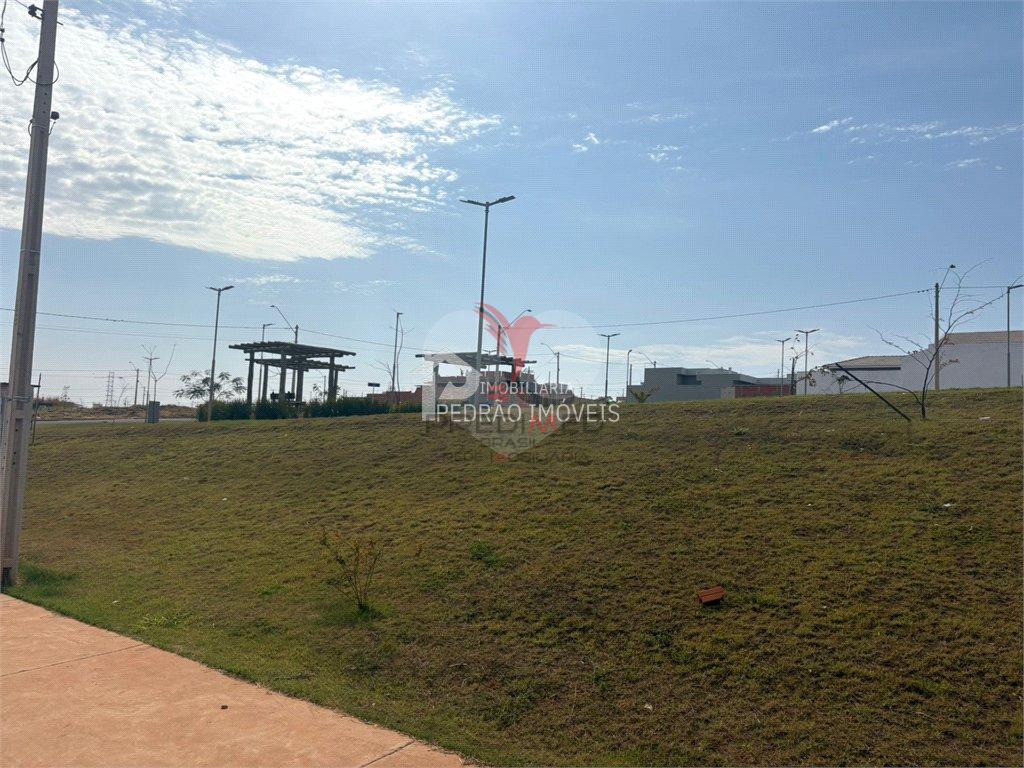 Lote/Terreno de 332m&sup2; no bairro Residencial Villacit&aacute; 2, em Len&ccedil;&oacute;is Paulista  Lençóis Paulista - 