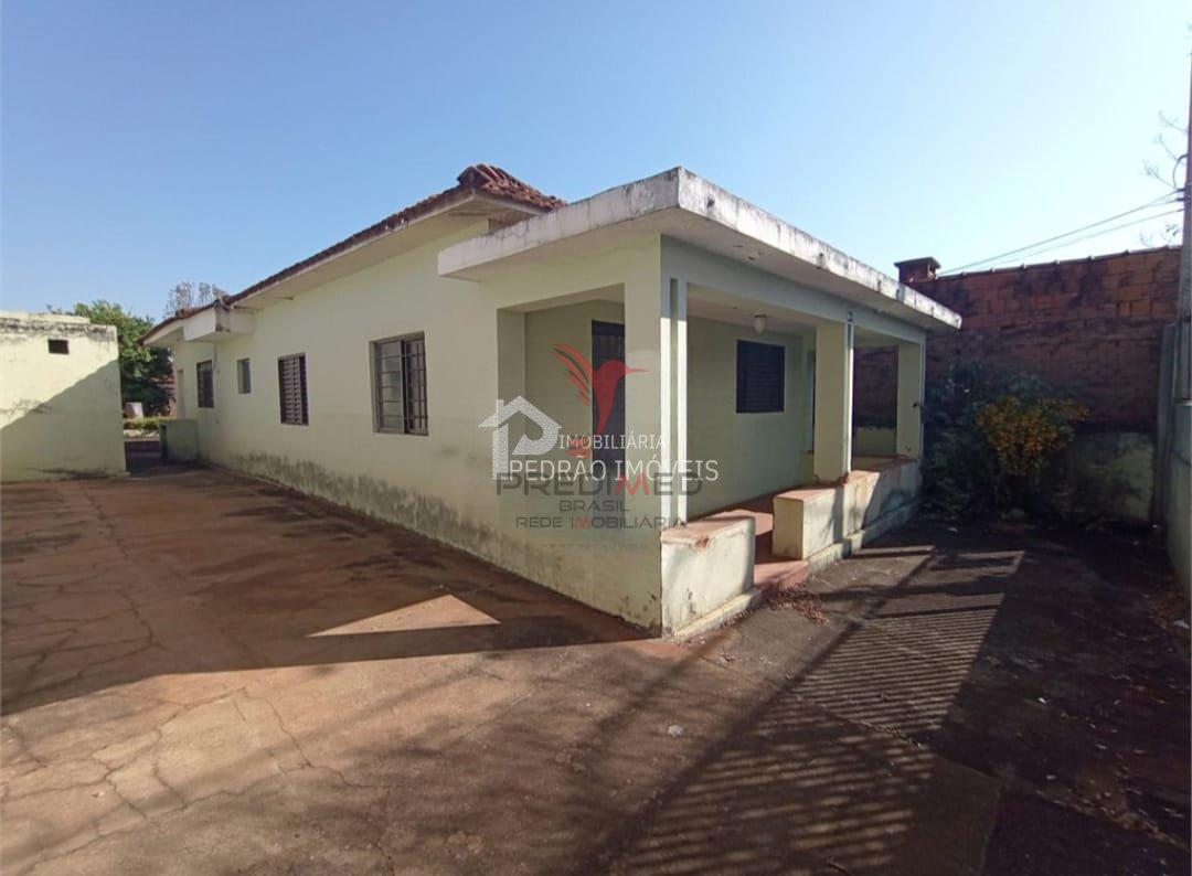Casa de 3 quartos, 103m&sup2; no bairro Centro, em Len&ccedil;&oacute;is Paulista  Lençóis Paulista - 